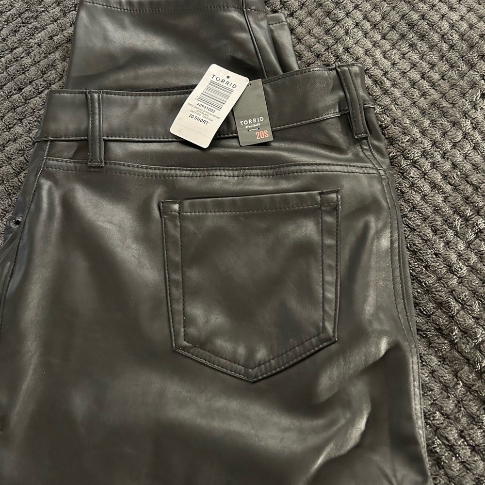 Leather Pants - Picture 4 of 5